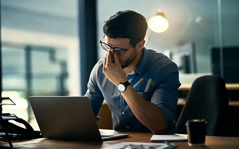 Ngồi Nhiều Ít Vận Động: Tác Hại Khôn Lường Đến Sinh Lý Nam